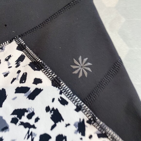 Athleta Stealth TruCool Leggings Womens Large Black White High Rise Cropped Pant - Picture 7 of 13